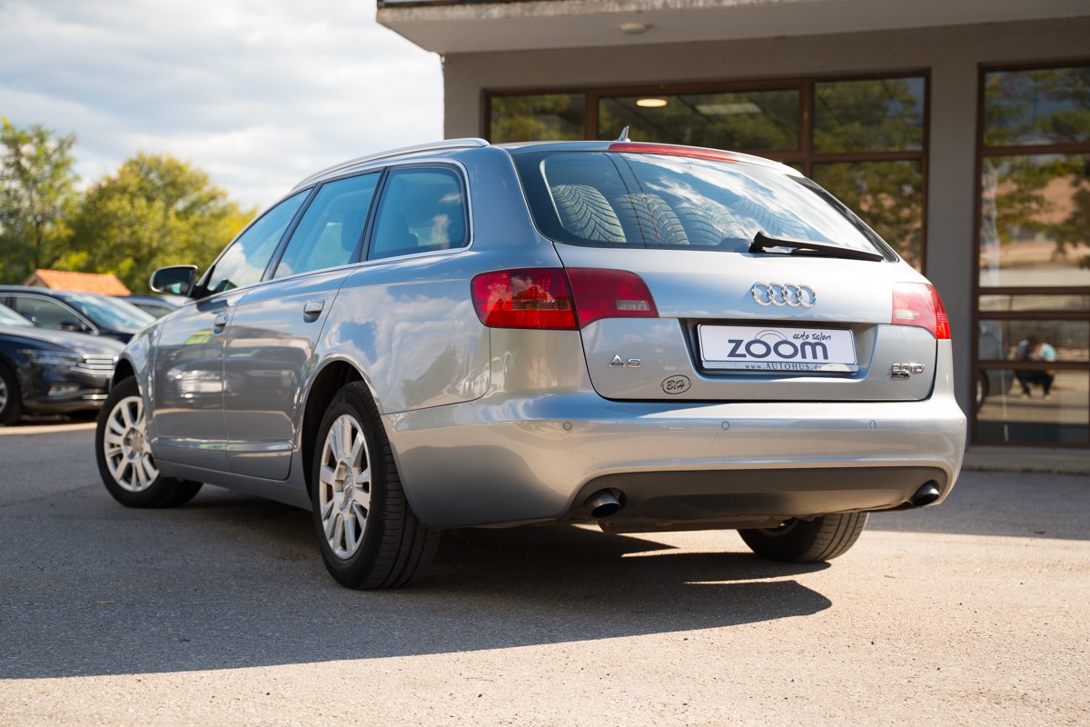 Audi A6
 2.0 TDI 