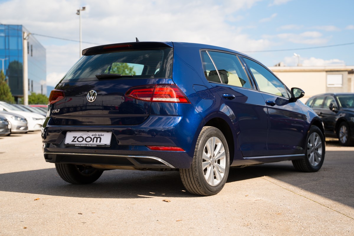 Volkswagen Golf 1.6 TDI DSG