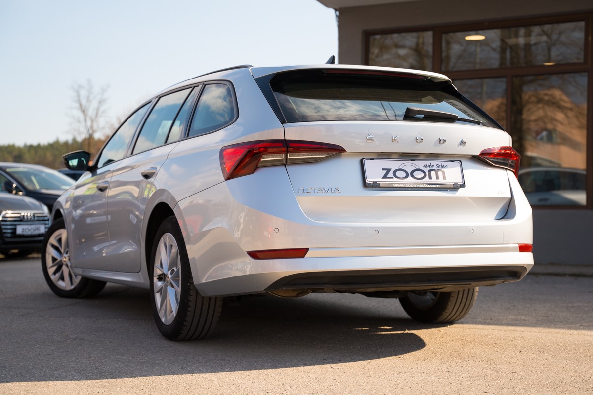Škoda Octavia Combi 2.0 TDI DSG