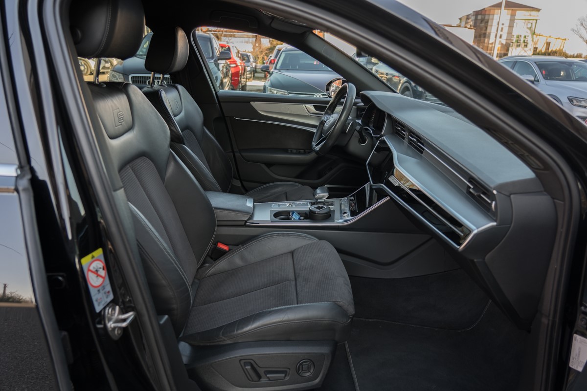 Audi A6
 50 TDI S line