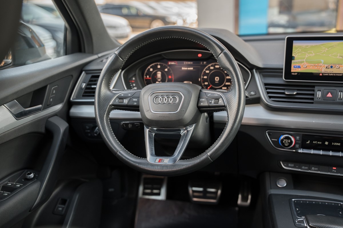 Audi Q5 40 TDI S line QUATTRO
