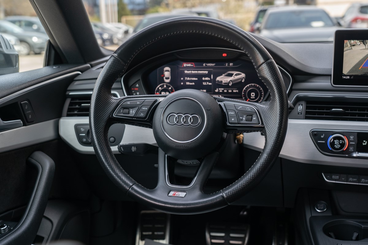 Audi A5
 2,0 TDI Sportback
