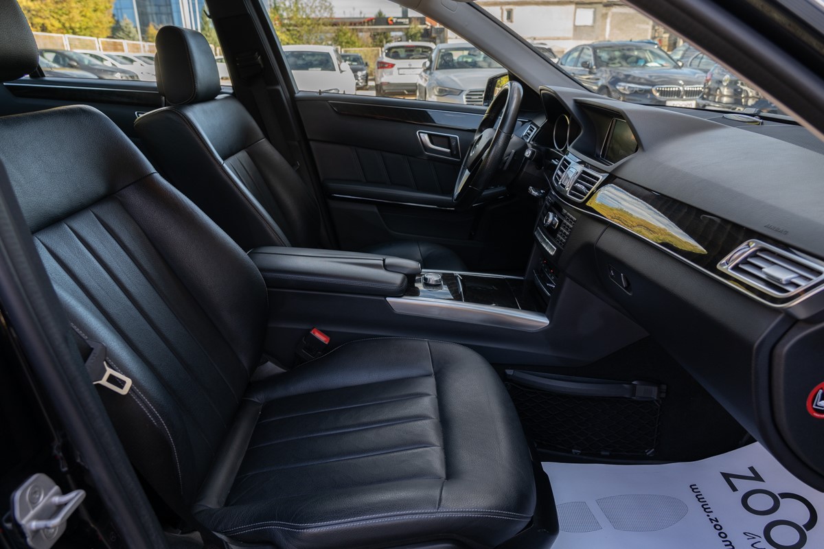 Mercedes-Benz E-Class
 E-350
