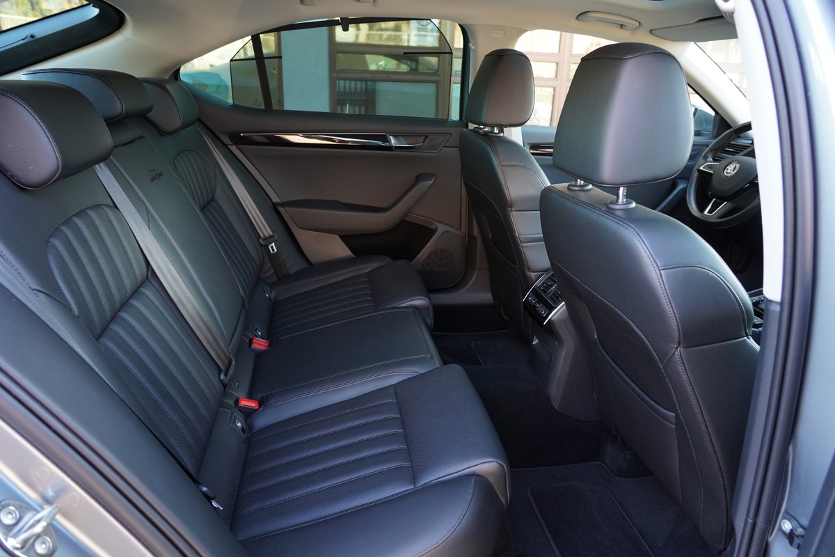 Škoda SUPERB 2.0 TDi DSG7 Greentec Laurin&Klement 