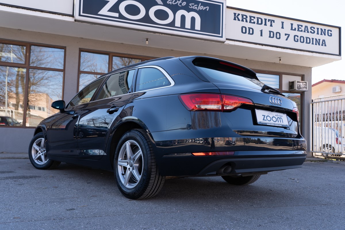 Audi A4
 2.0 TDI