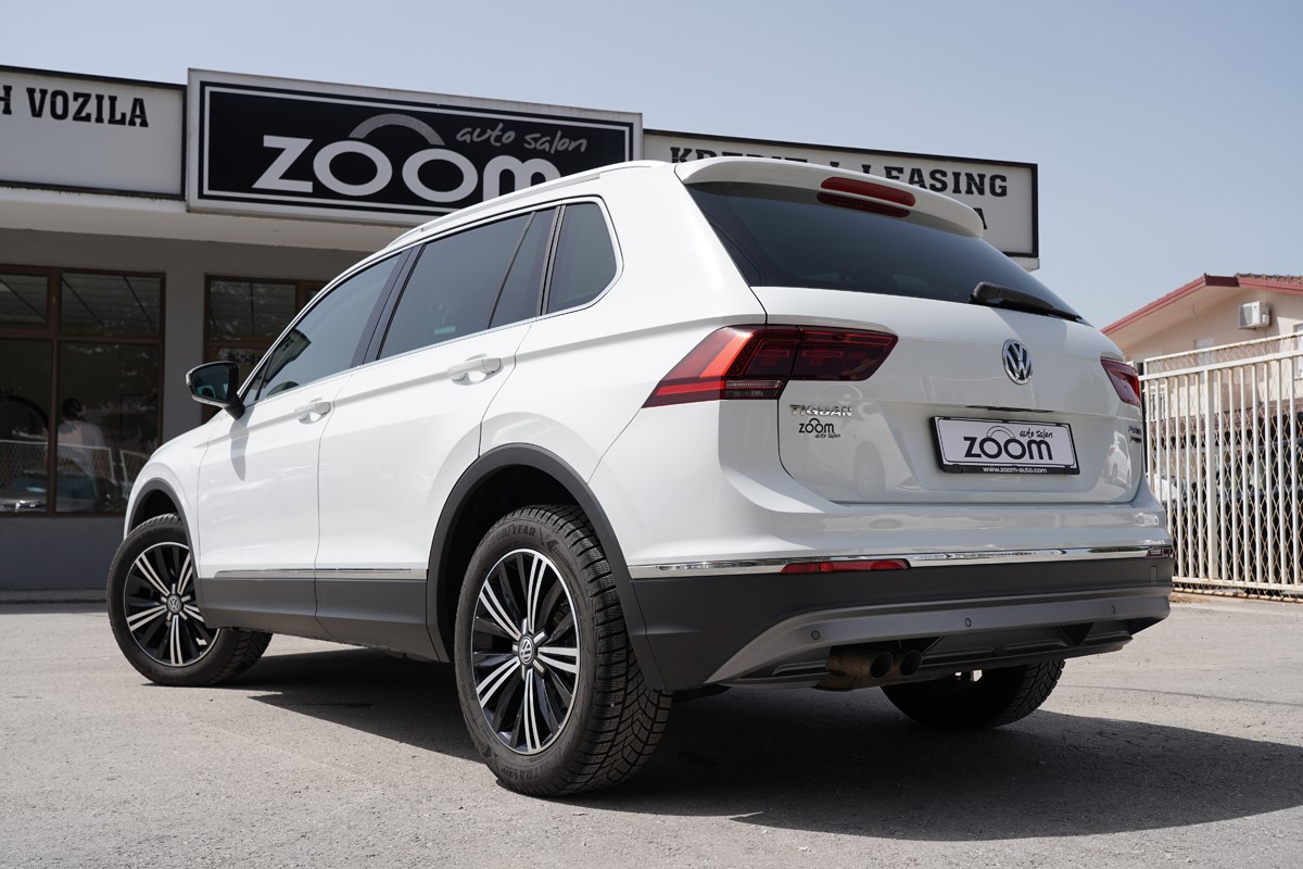 Volkswagen Tiguan
 2.0 TDI  BMT 4MOTION  Virtual Dashboard 