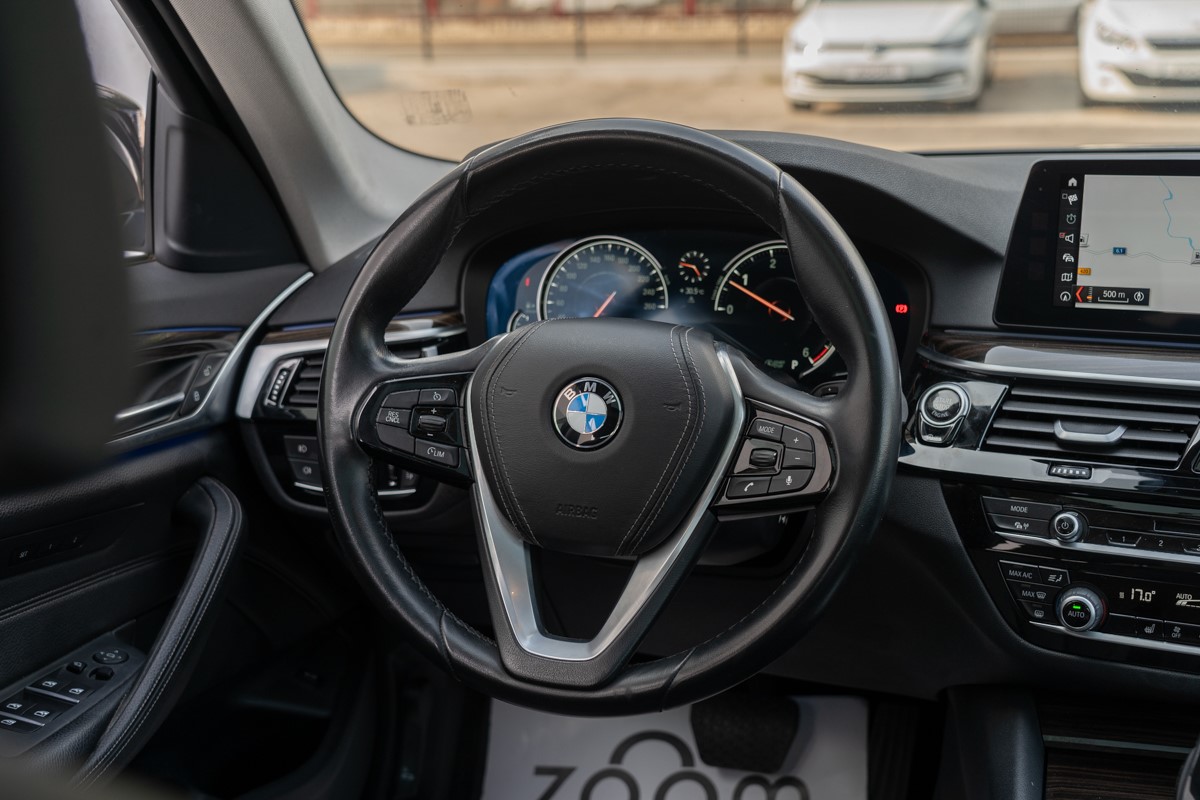 BMW
 5-Series 530 D
