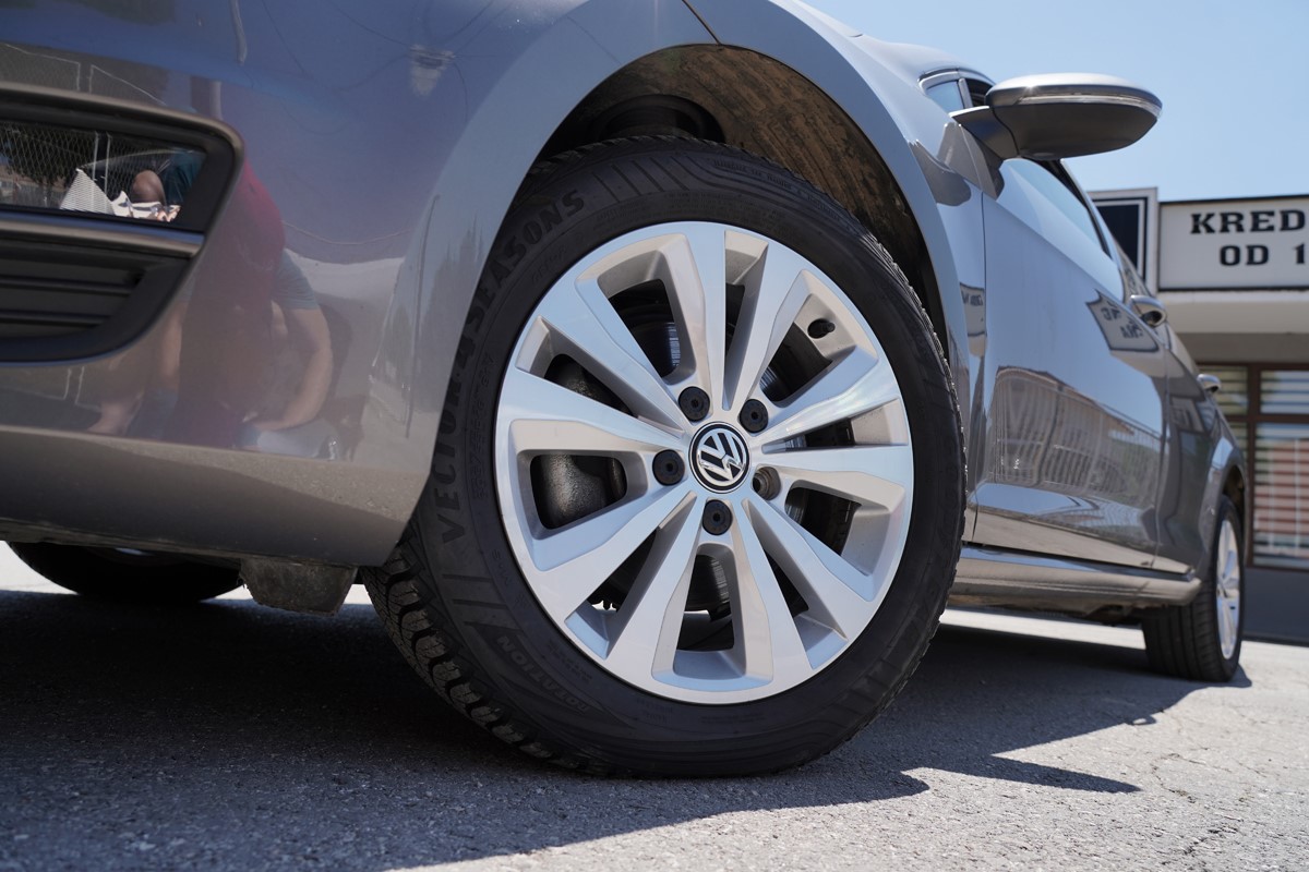 Volkswagen Golf 1,6 TDI AUTOMATIK