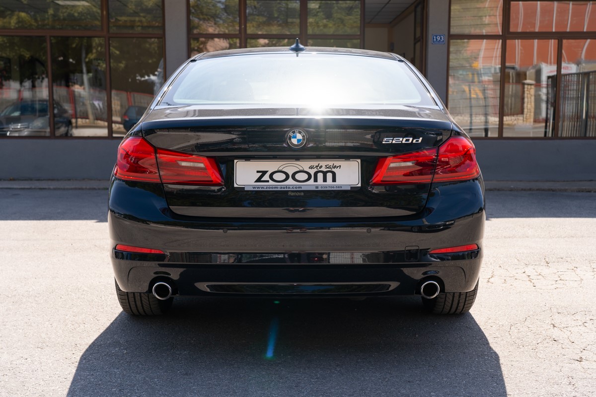 BMW
 5-Series 520d