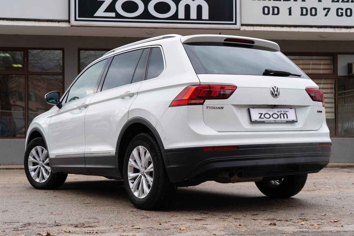 Volkswagen Tiguan
 2,0 TDI 4MOTION