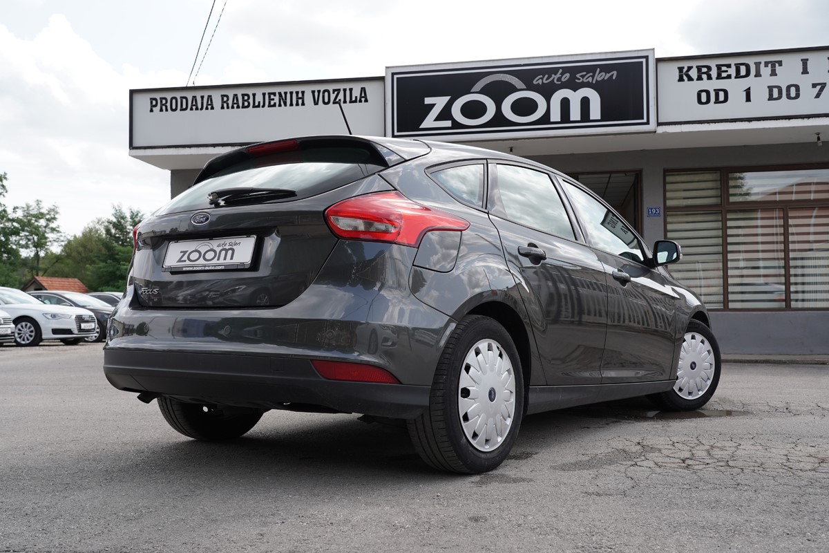 Ford
 Focus
 1,5 TDCI