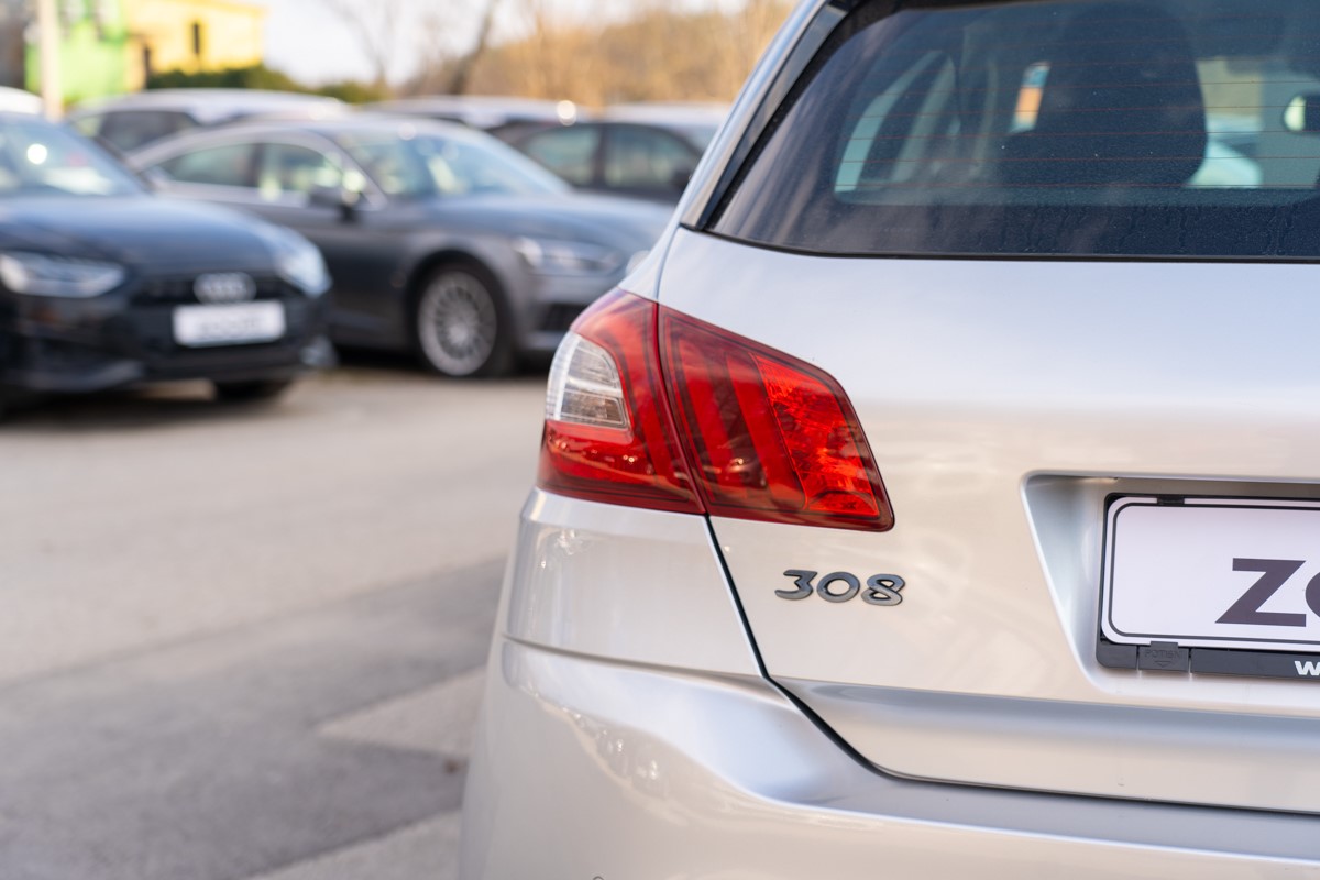 Peugeot 308 1,6 B-HDI