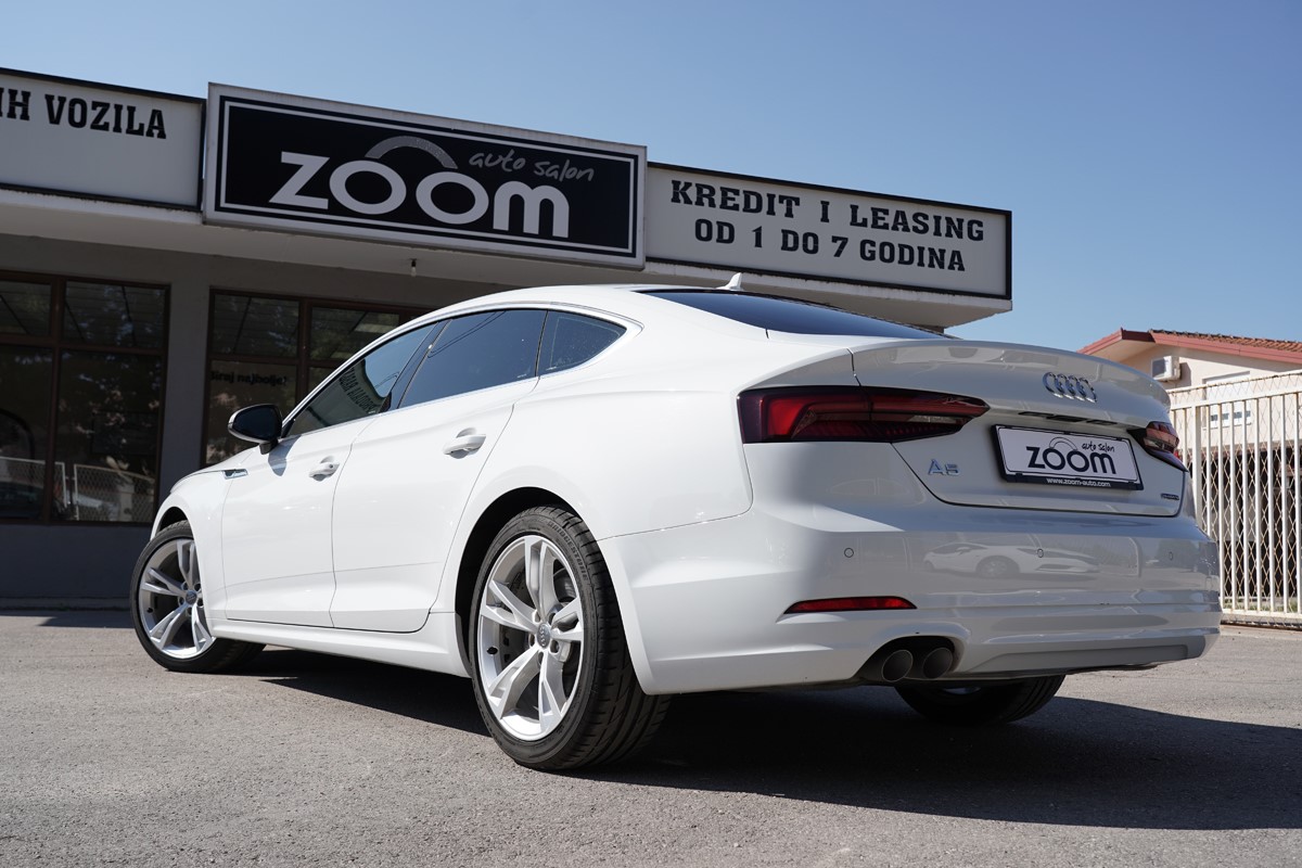 Audi A5
 2.0 TDI QUATTRO