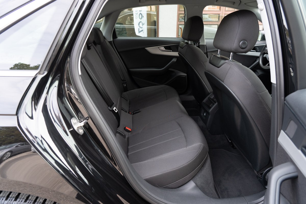 Audi A4
 2,0 TDI