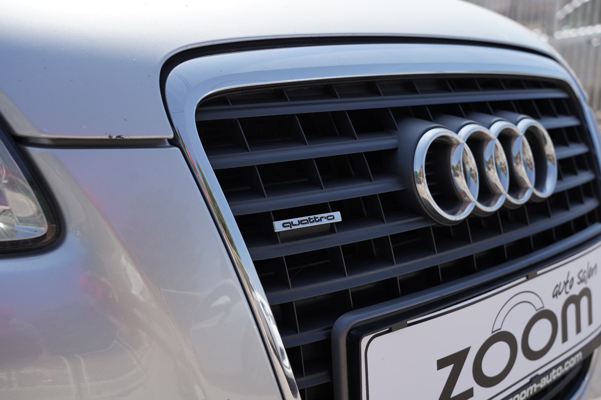 Audi A6
 2,7 TDI Quattro