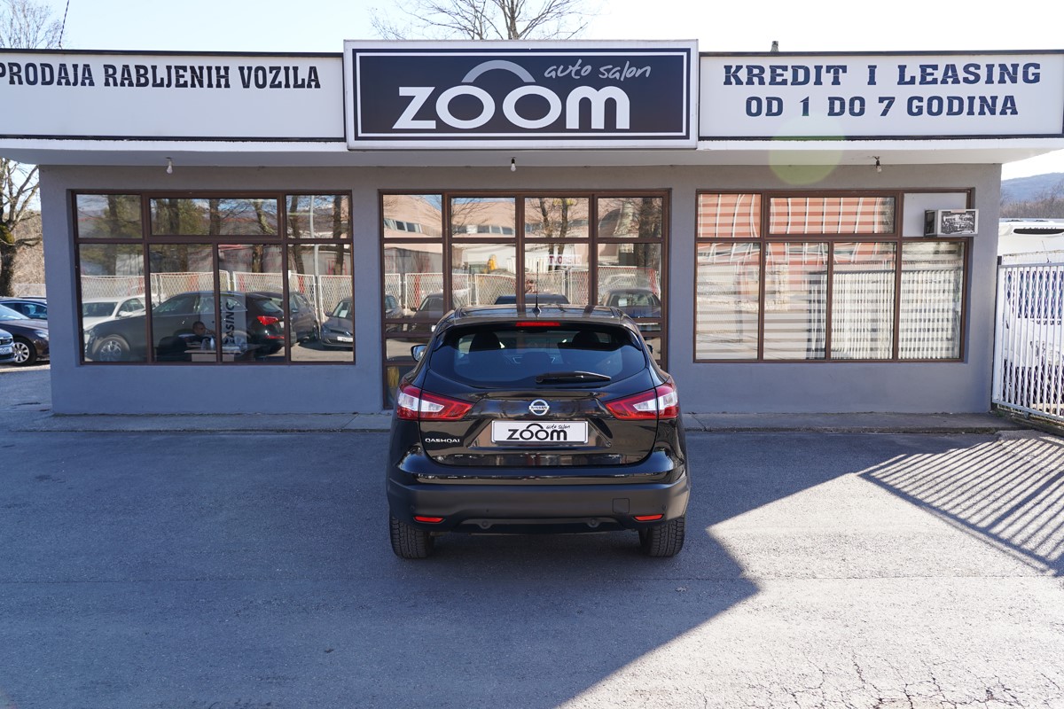 Nissan
 Qashqai 1,6 DCI