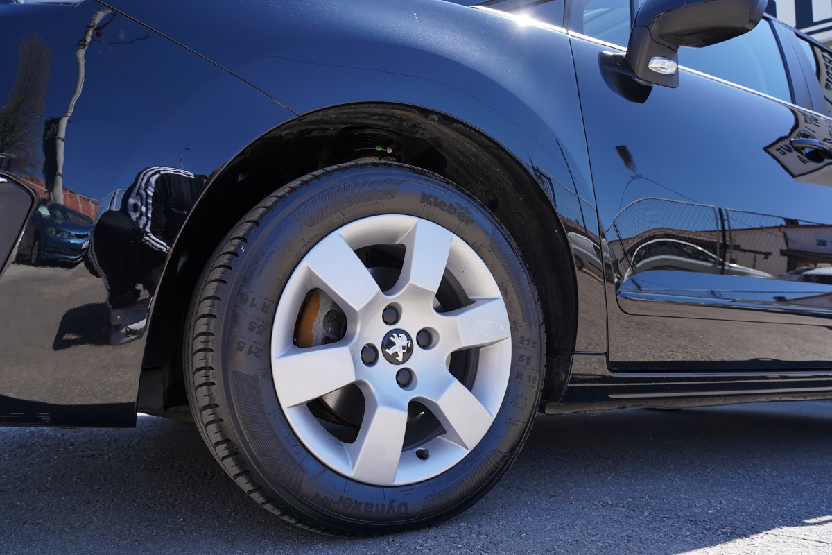 Peugeot 5008 1,6 E-HDI 7 SJEDISTA