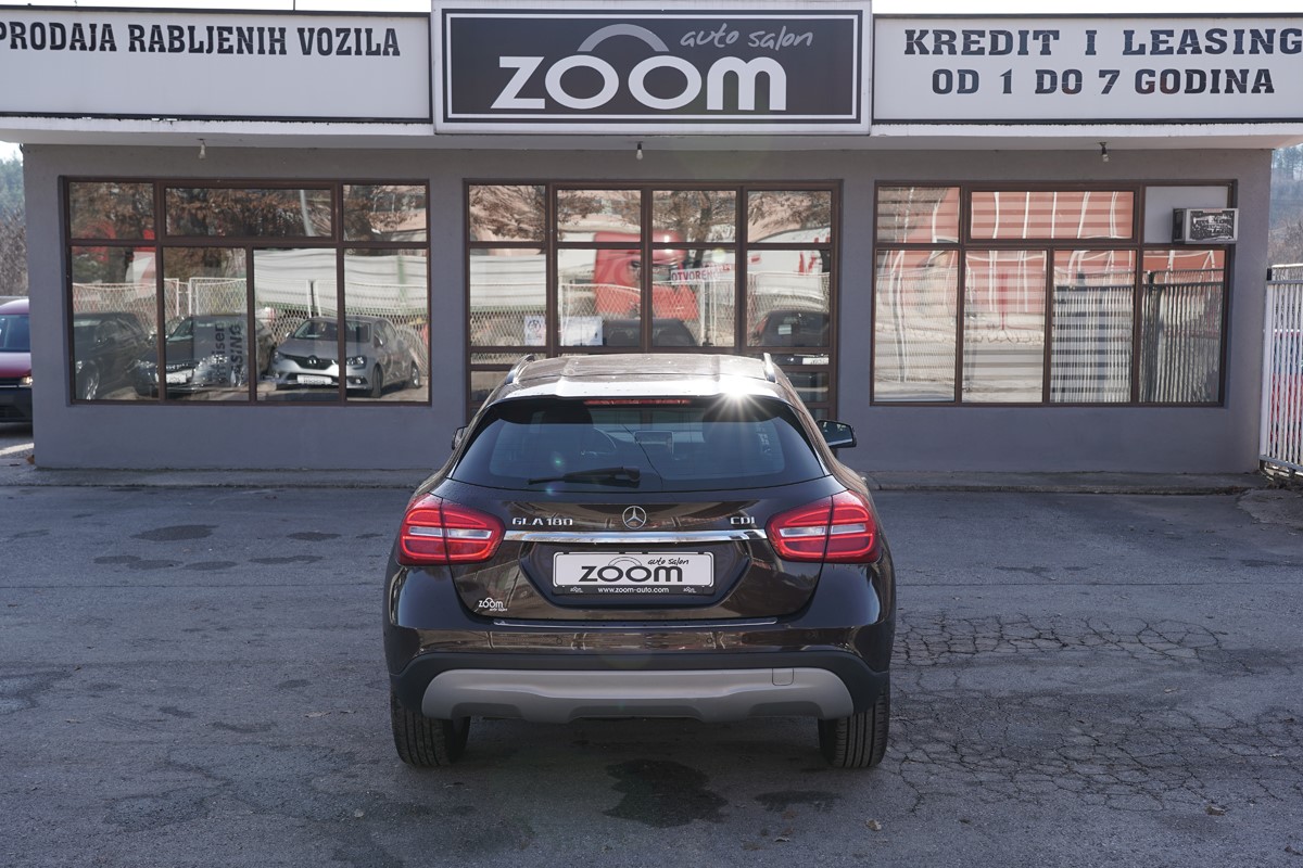 Mercedes-Benz GLA 180 CDI LEASE EDITION 