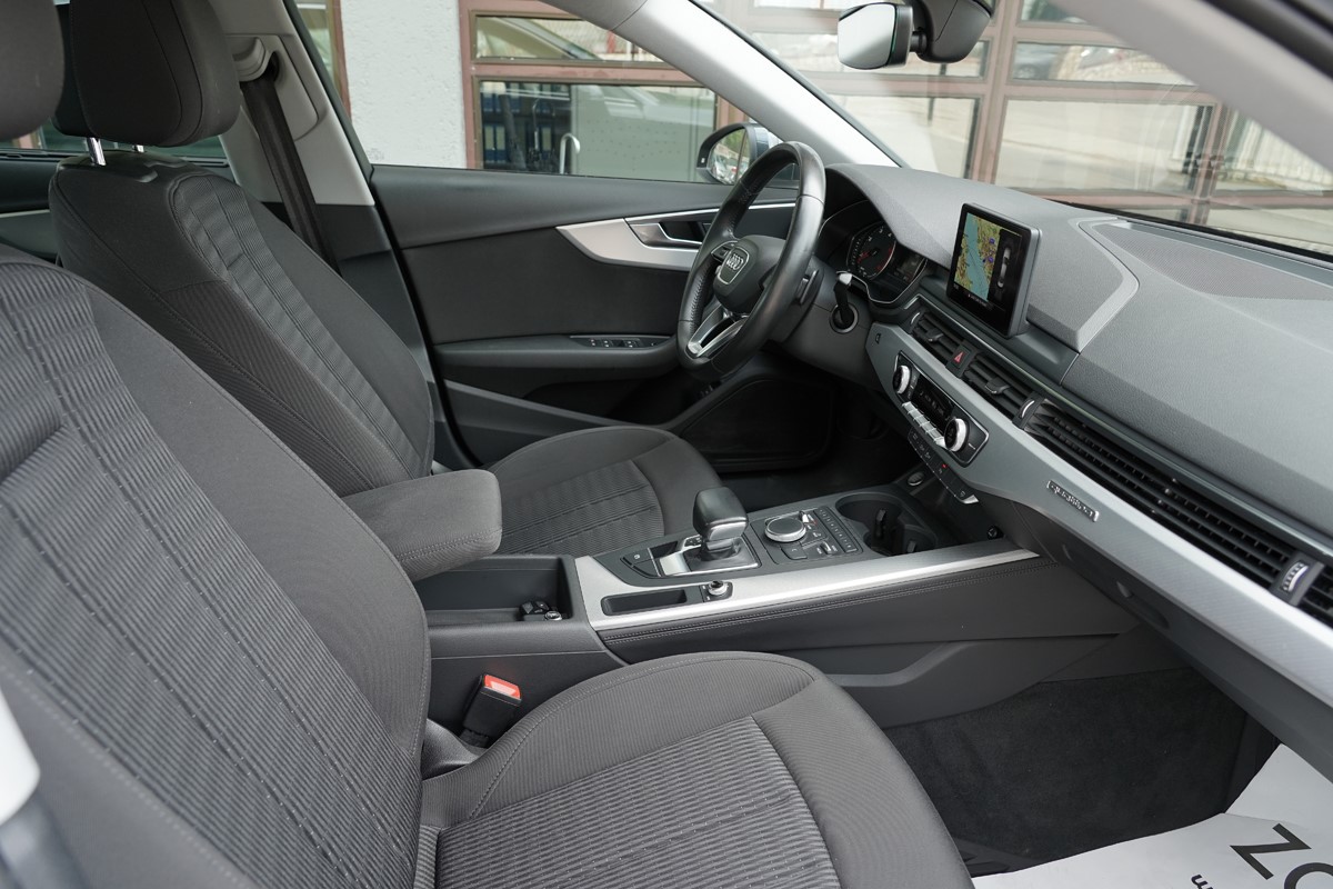Audi A4
 3.0 TDi Quattro Tiptronic
