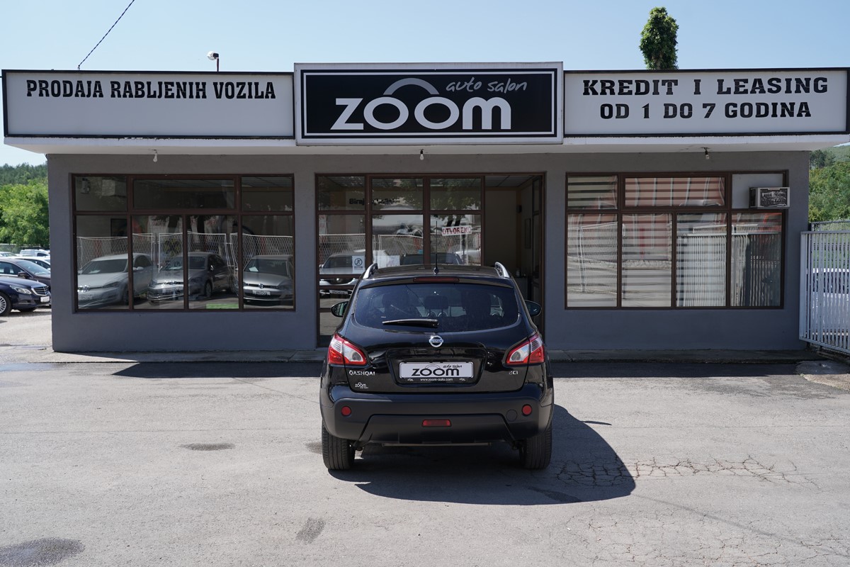 Nissan
 Qashqai 1,6 DCI 4X4