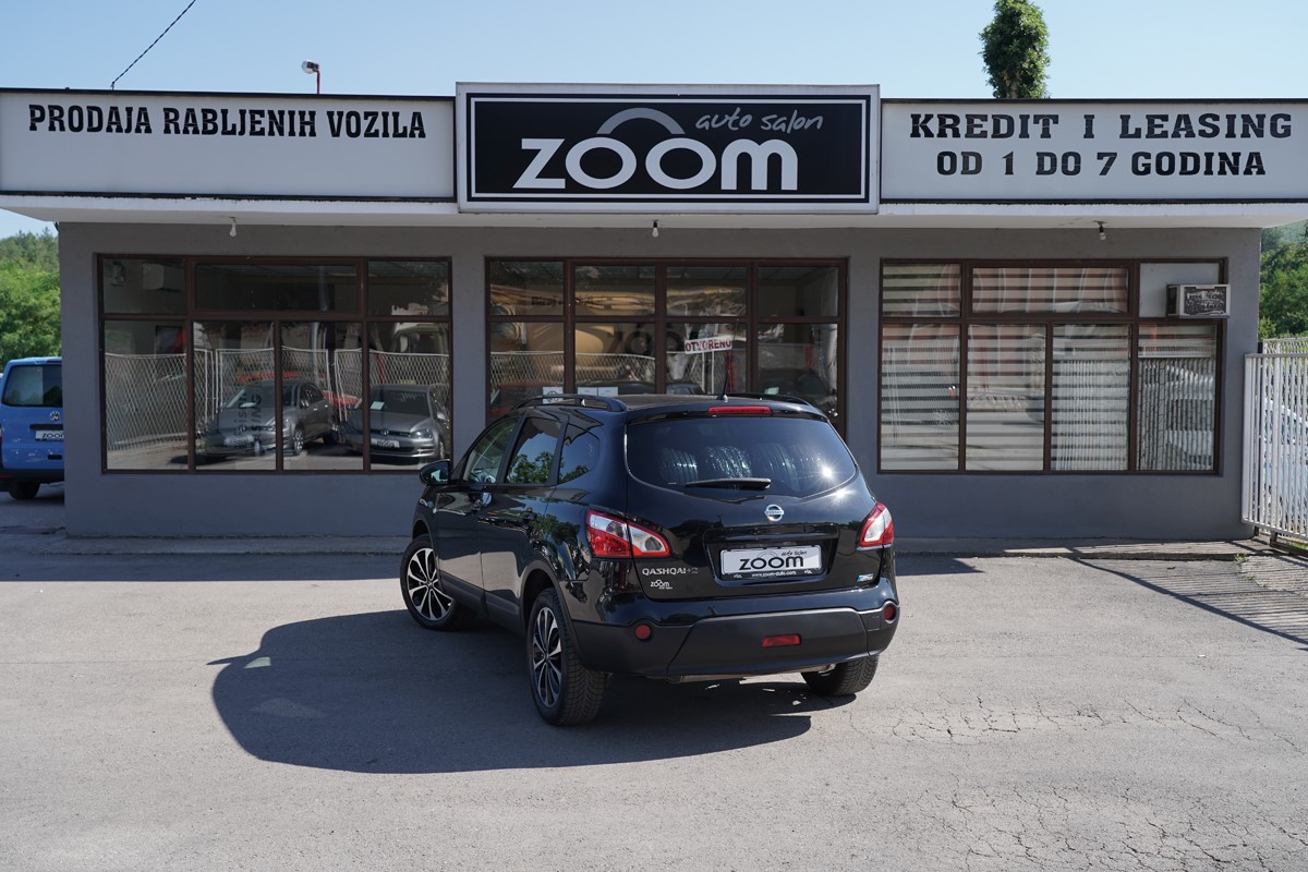 Nissan
 Qashqai +2 1.6 dCi 7 Sjedala
