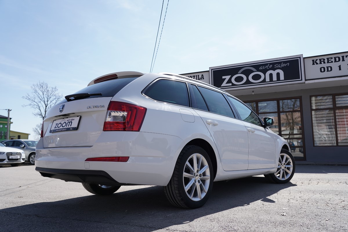 Škoda Octavia Combi 2.0 TDI  DSG