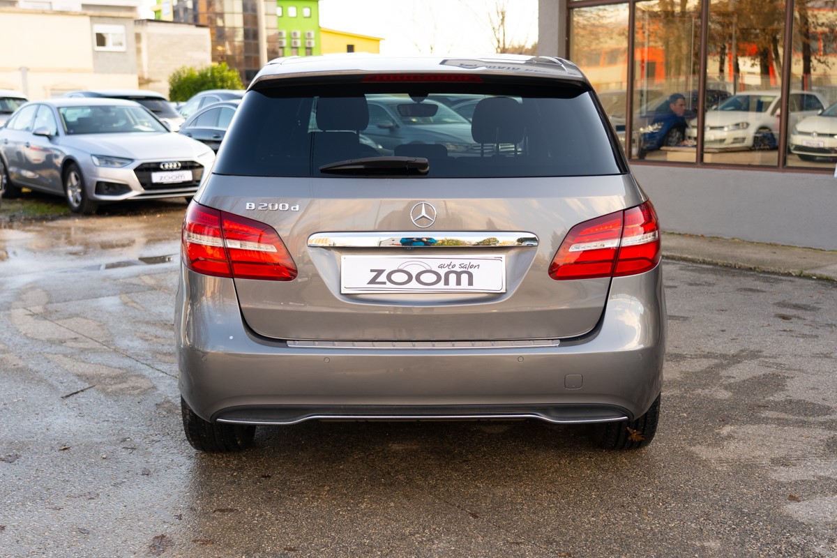 Mercedes-Benz B-Class B200