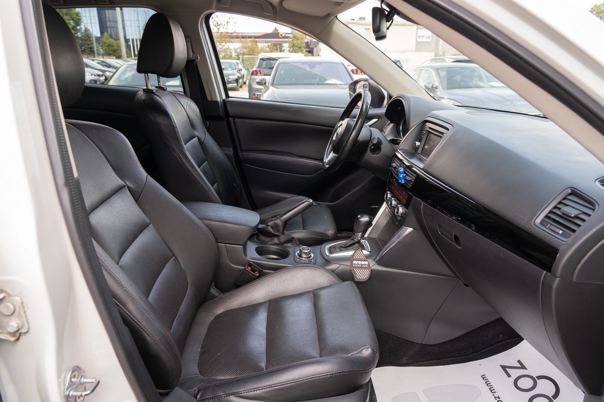 Mazda
 CX-5 2,2 D