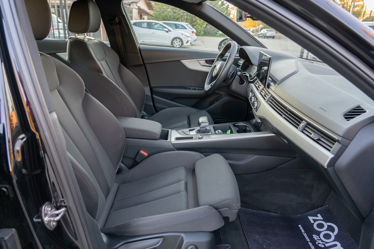 Audi A4
 30 TDI
