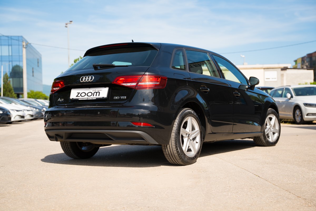 Audi A3
 30 TDI Sportback