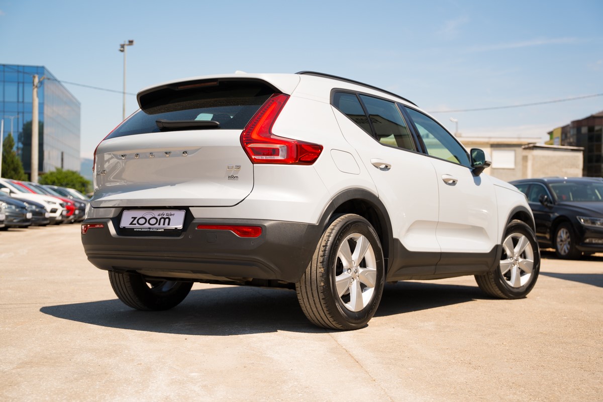 Volvo
 XC40 2.0  D3