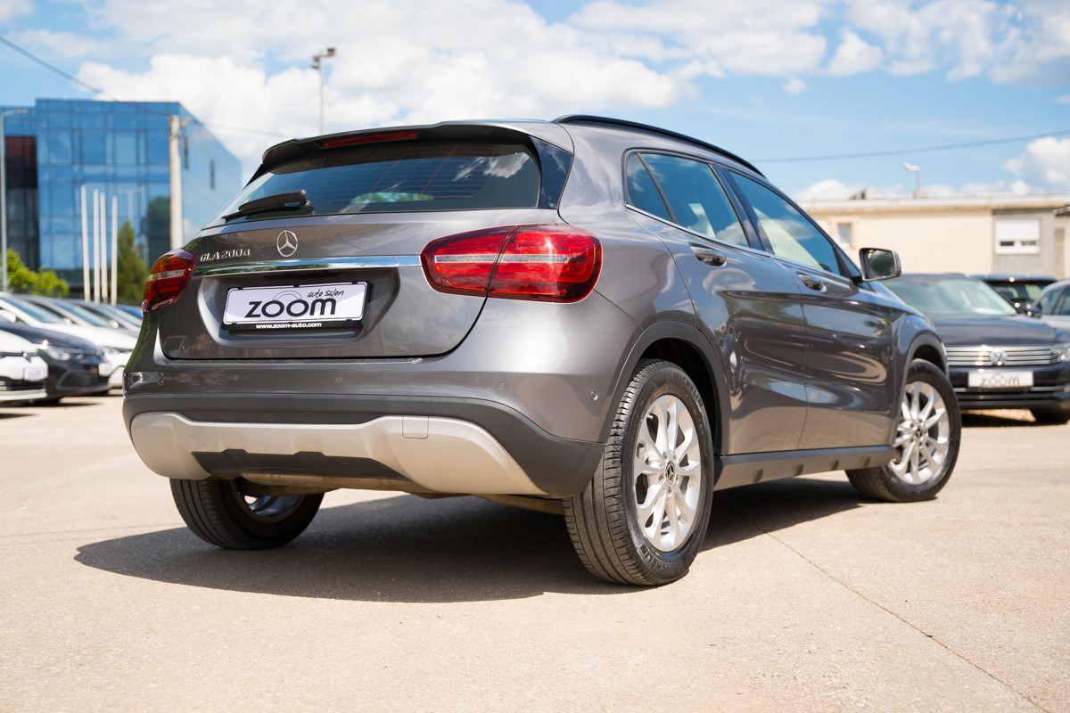 Mercedes-Benz GLA 200 d