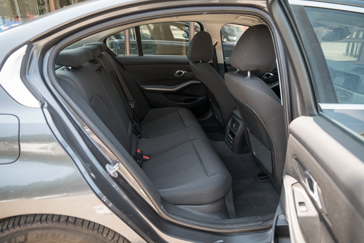 BMW
 3-Series 318 D