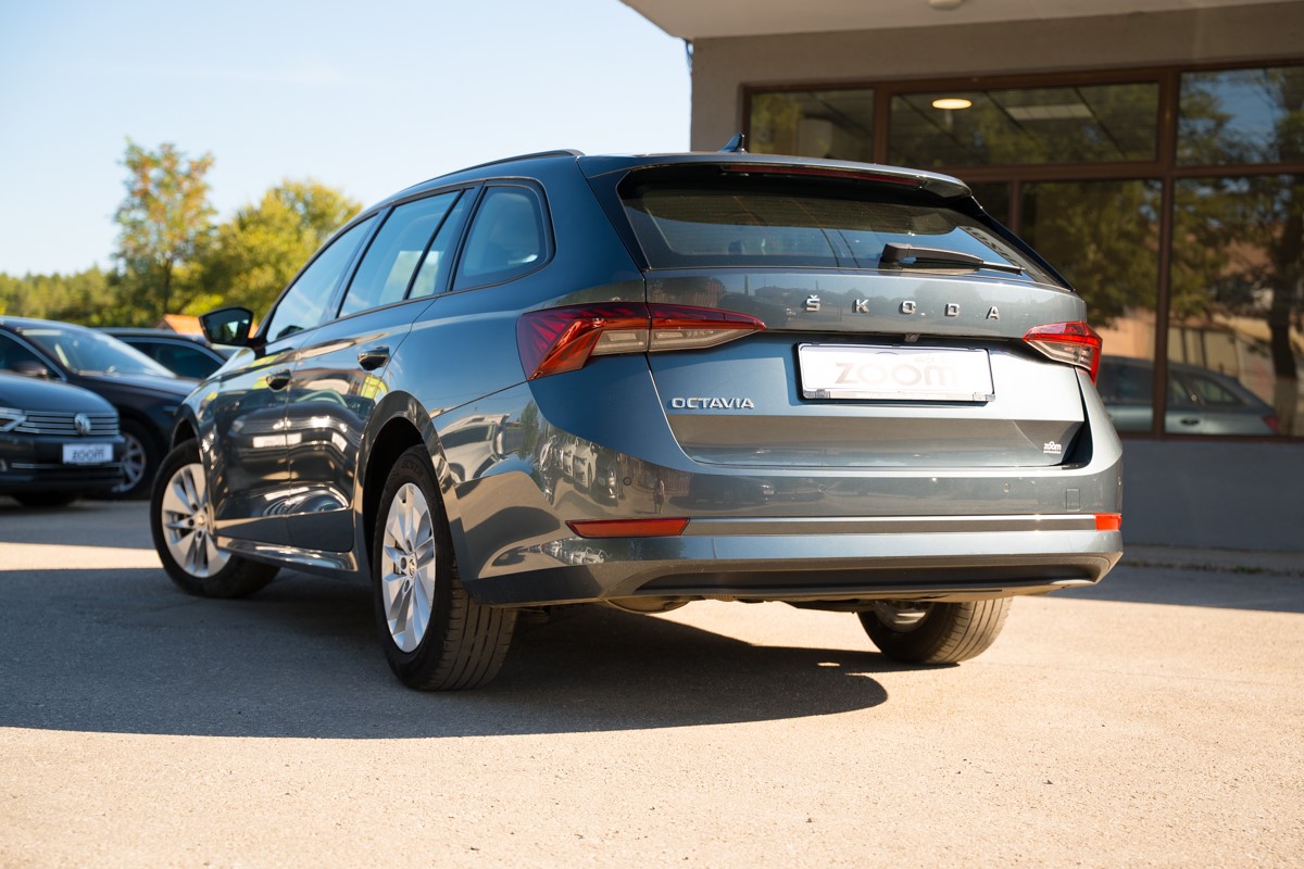 Škoda Octavia Combi 2.0 TDI DSG