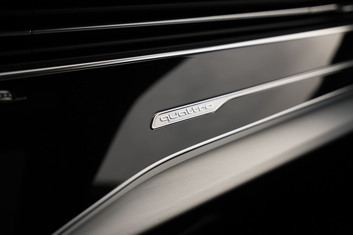 Audi Q8 50 TDI S line QUATTRO