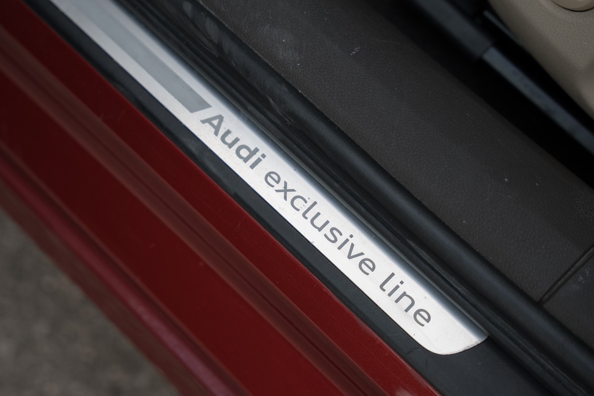 Audi A6
 2.0 TDI