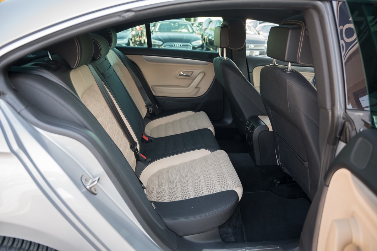Volkswagen CC
 2.0 TDI 