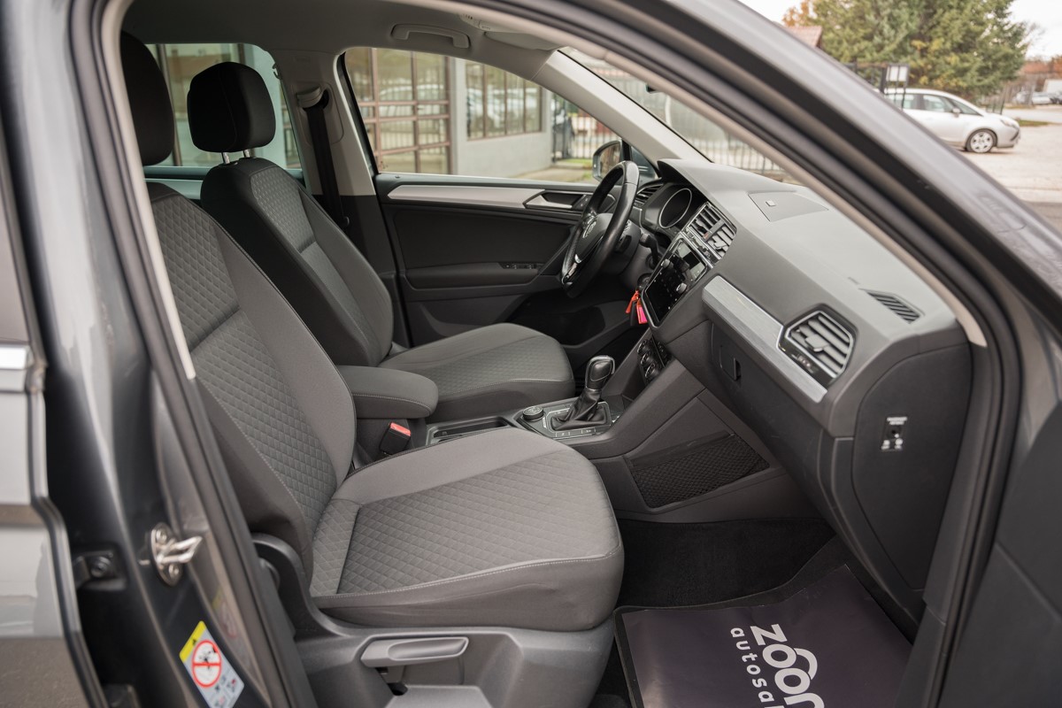 Volkswagen Tiguan
 2.0 TDI DSG 4MOTION