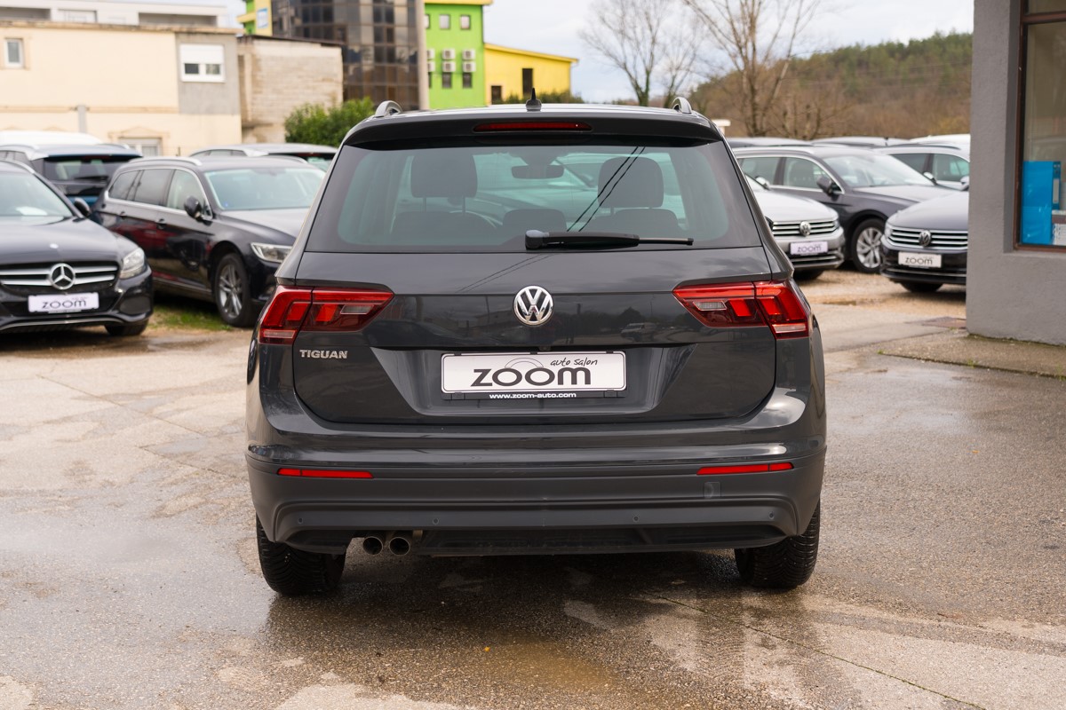 Volkswagen Tiguan
 2.0 TDI