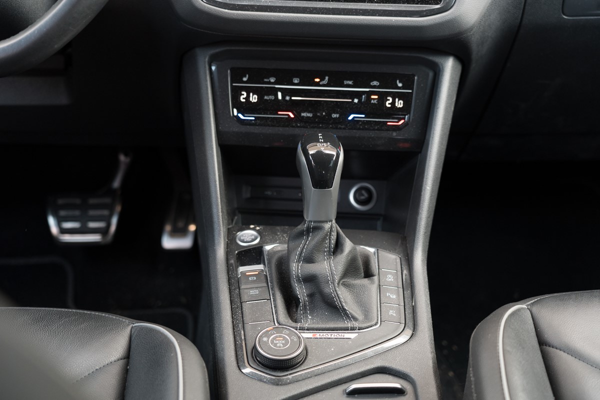 Volkswagen Tiguan
 2.0 TDI R-line