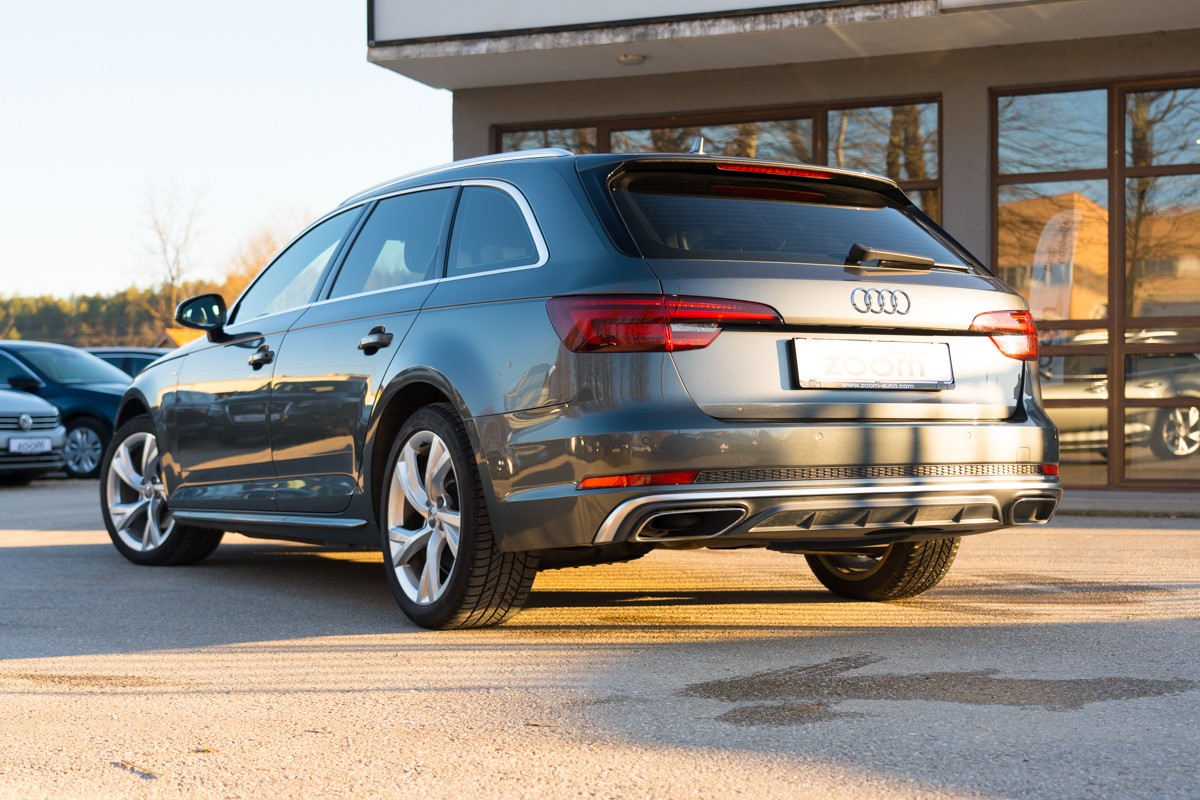 Audi A4
 2.0TDI S line