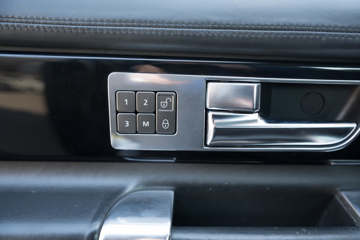 Land Rover
 DISCOVERY 4 3.0 SDV6