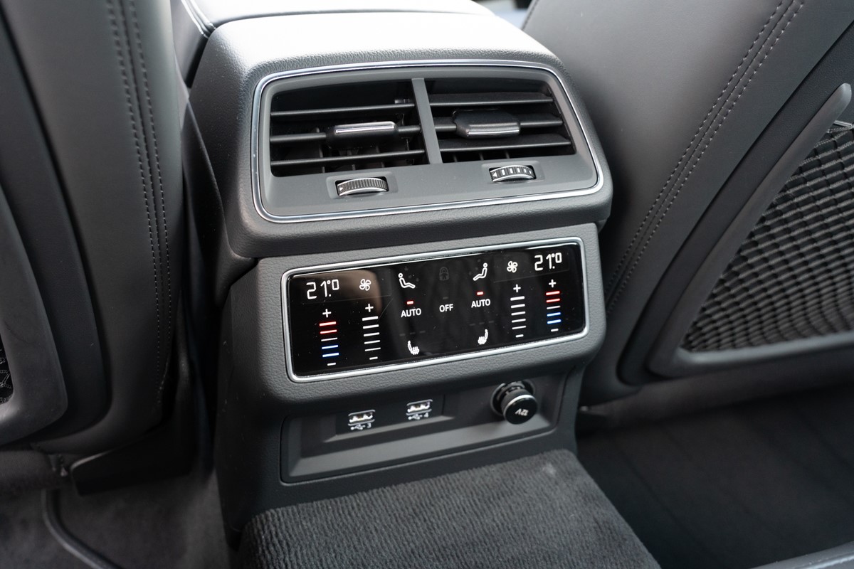 Audi A6
 45 TDI Quattro Sline