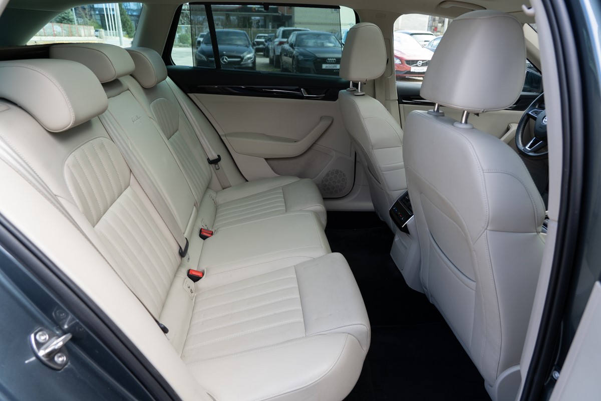 Škoda Superb Combi 2.0 TDi DSG L&K
