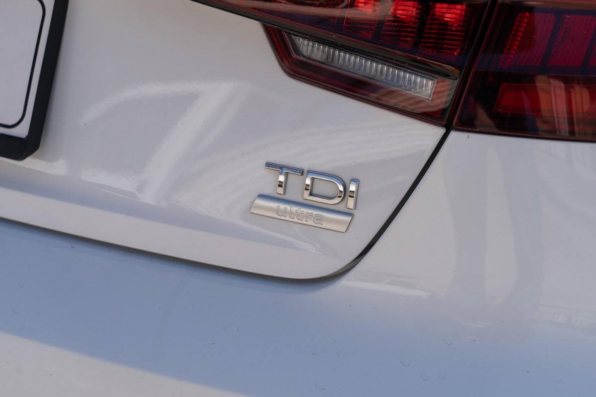 Audi A4
 2.0 TDi Ultra S-tronic Business