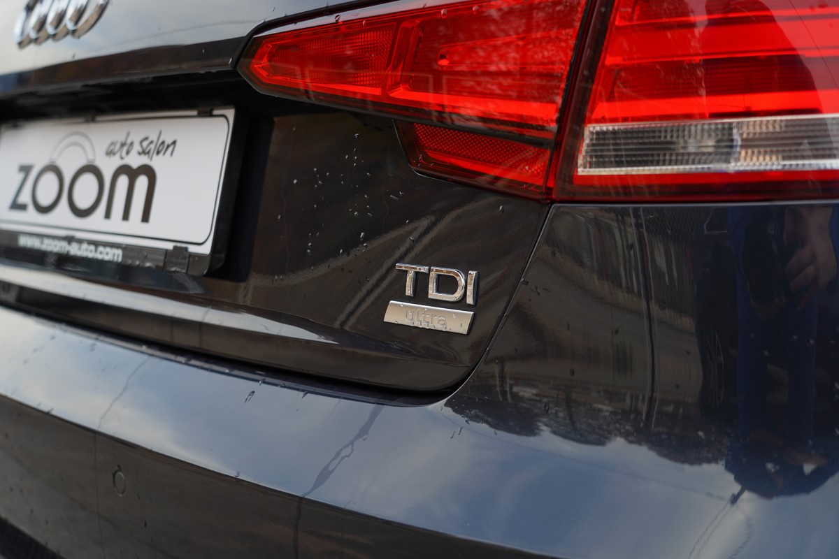 Audi A4
 2.0 TDI
