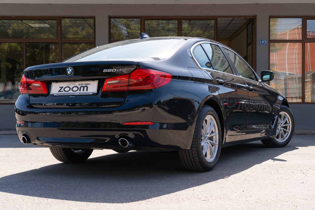 BMW
 5-Series 520d