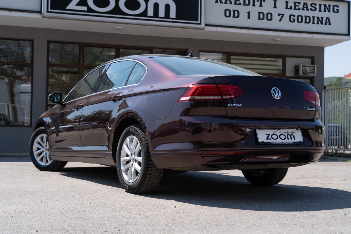 Volkswagen Passat 1.6 TDi BlueMotion Confortline Business DSG7