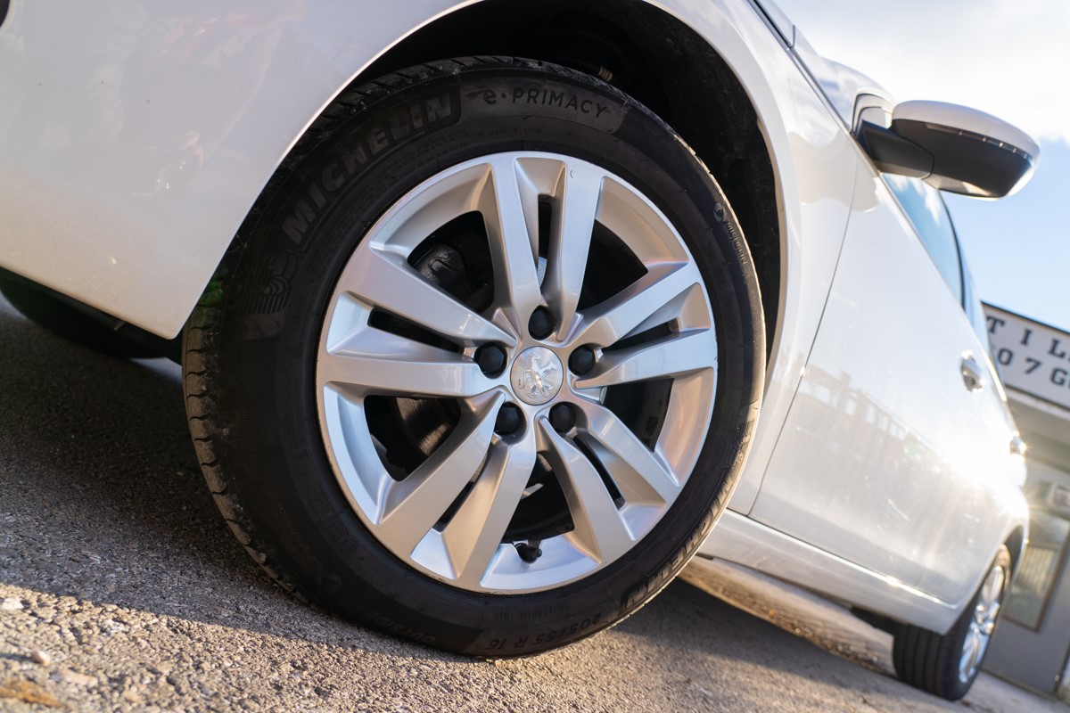 Peugeot 308 1,6 BlueHDI