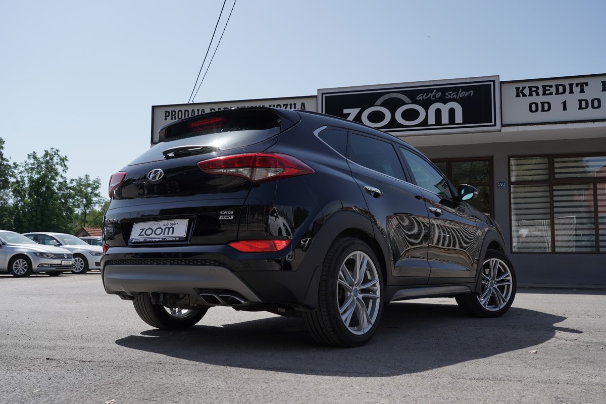 Hyundai
 Tucson
 2,0 CRDI 4X4 